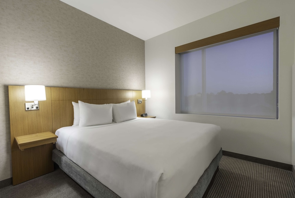 Hyatt Place Sandestin At Grand Blvd 25/67