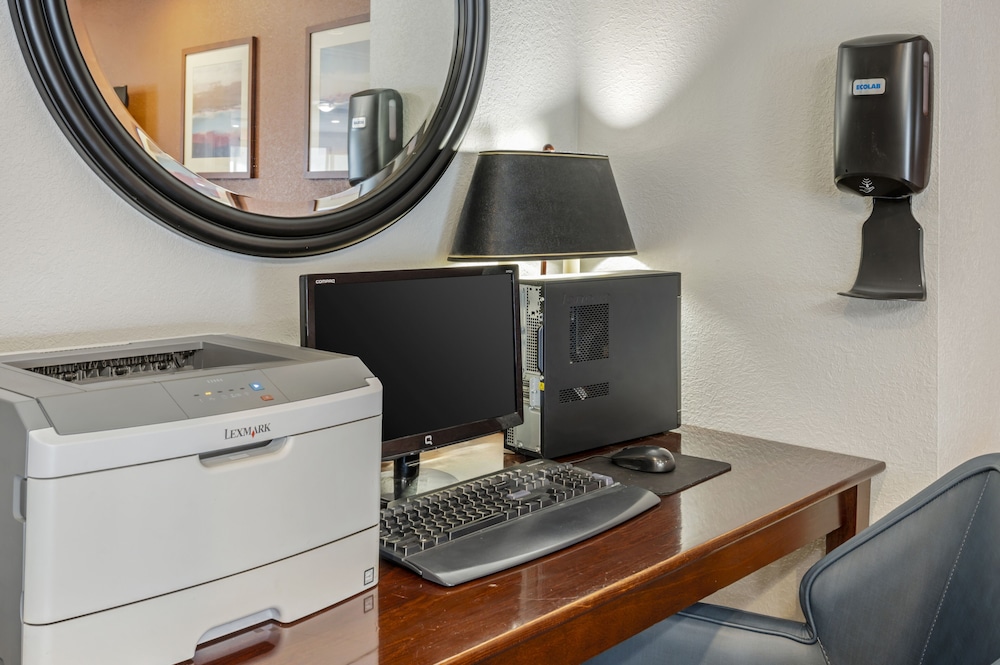 Candlewood Suites Indianapolis East 39/52