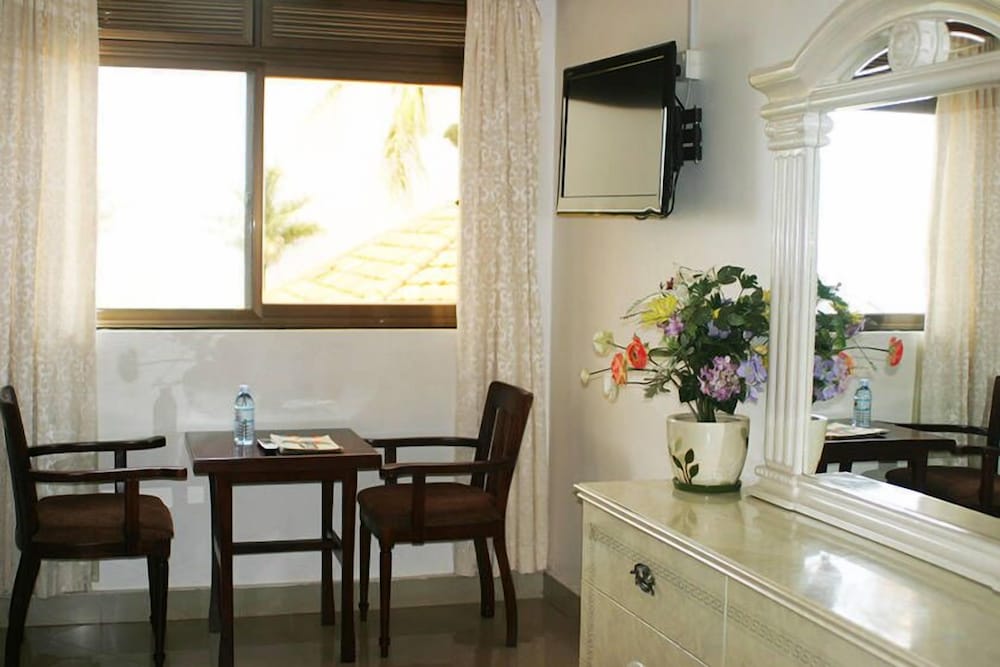 Sienna Beach Hotel Entebbe 45/50