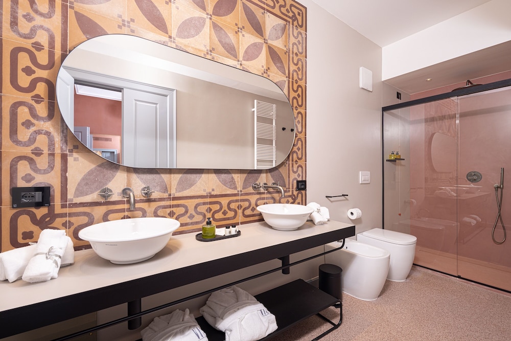 Vis Urban Suite & Spa 32/34