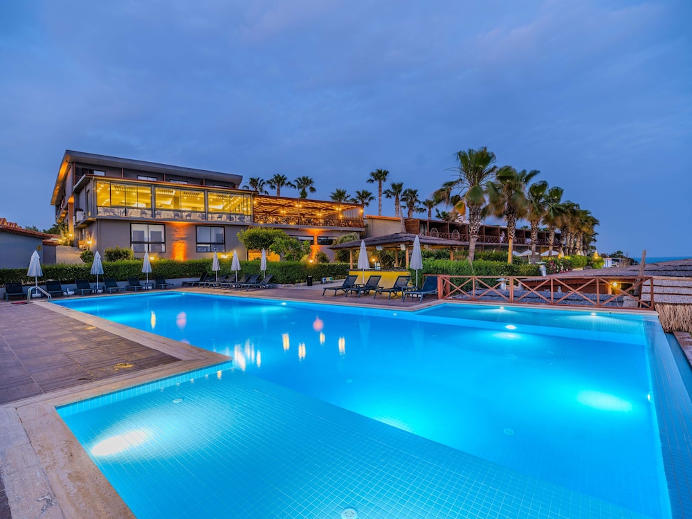 Adora Calma Beach Hotel - Adults Only 1/50