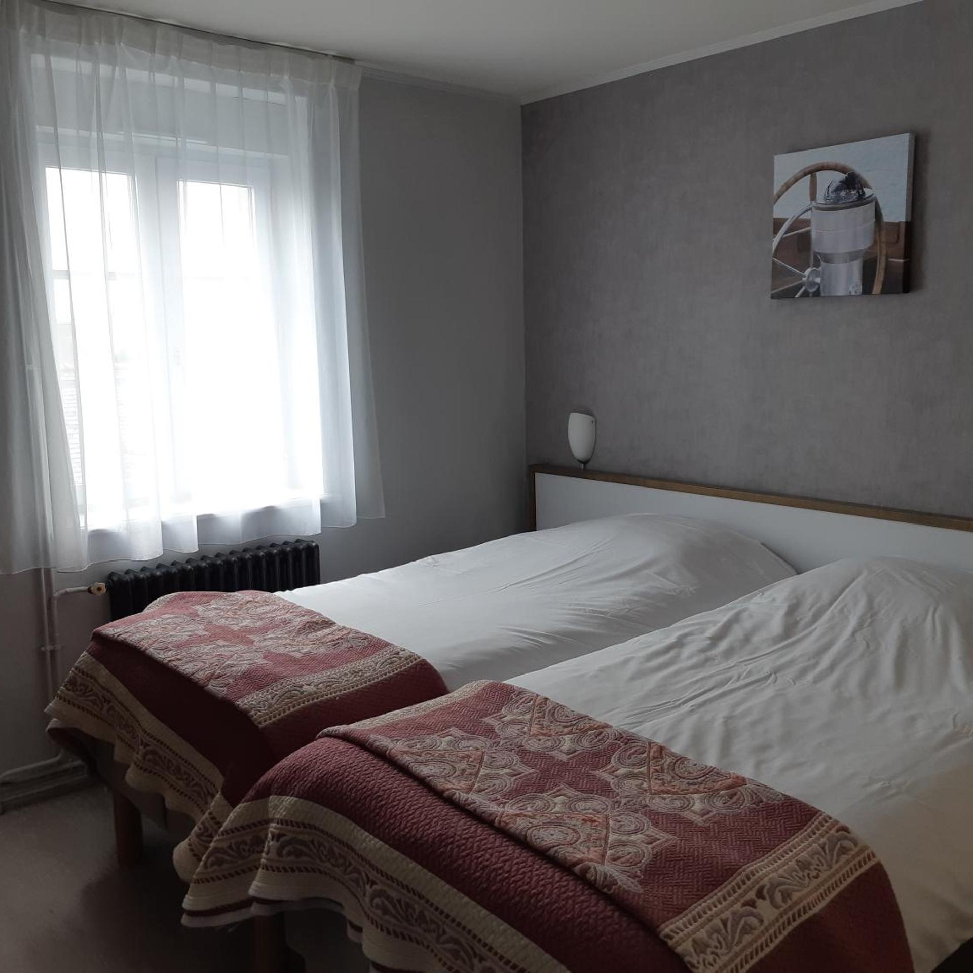 HOTEL LES CHARDONS BLEUS REST LE BISTROT DE LA MER 10/52