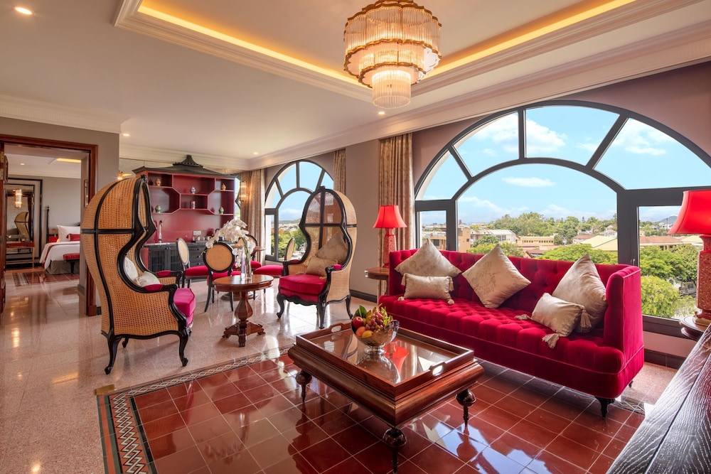 Silk Path Grand Hue Hotel 25/50