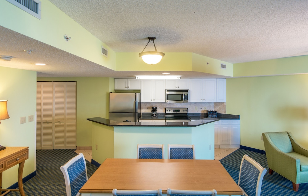 Caribbean Resort Villas 8/75