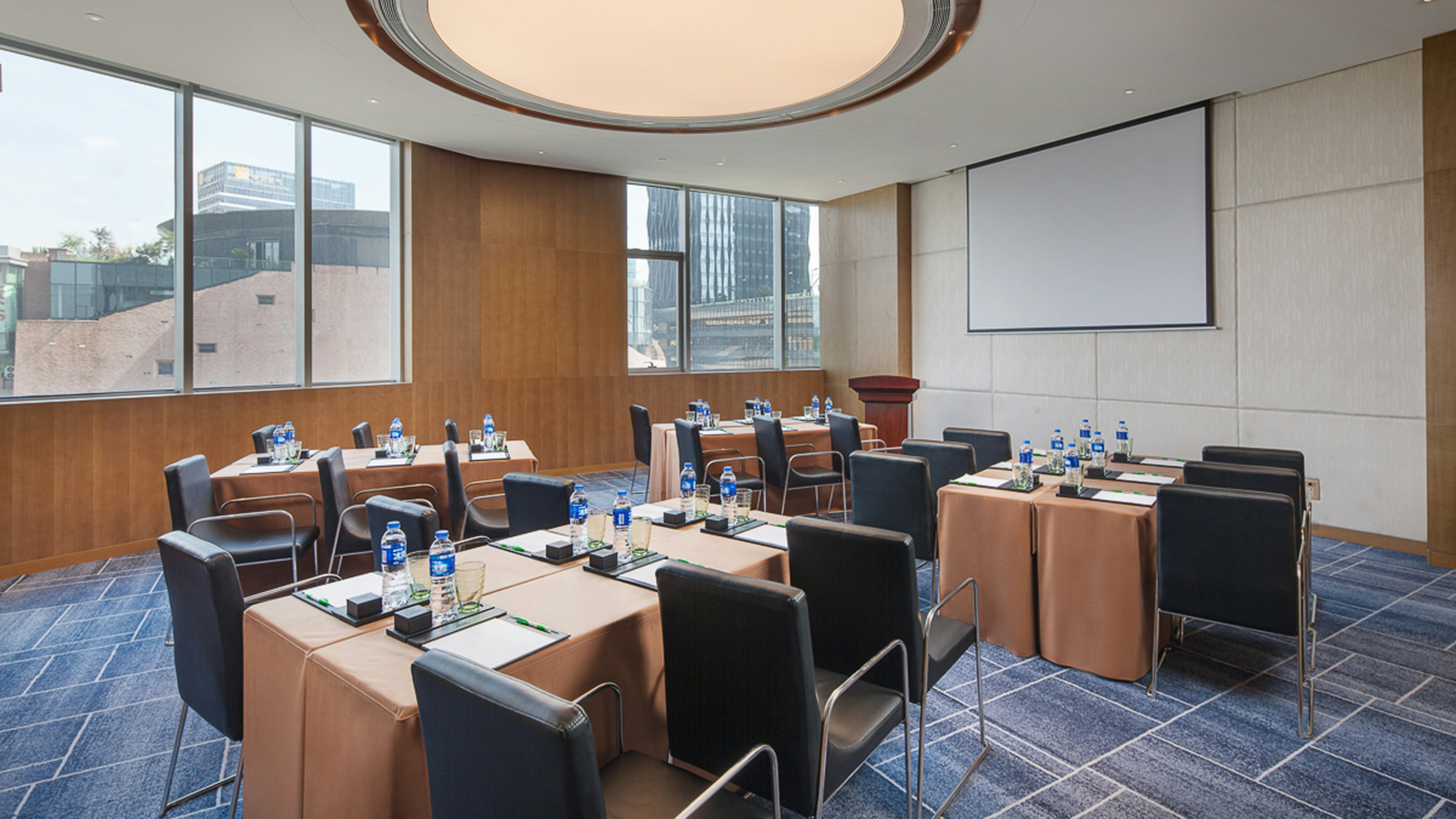 HOLIDAY INN NANJING QINHUAI SOUTH 26/34