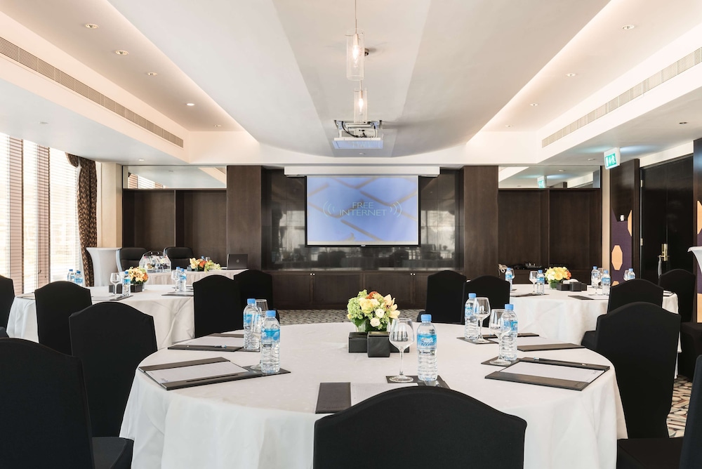 Radisson Blu Hotel Doha 55/65