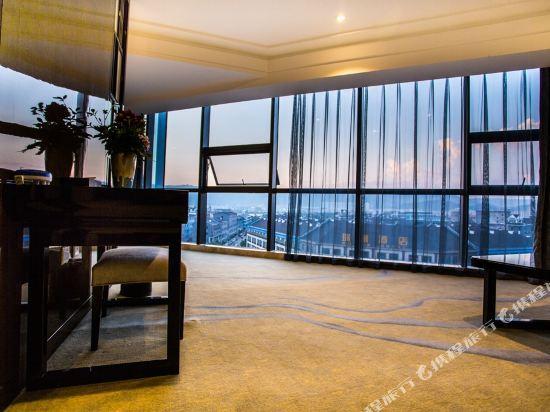 Beautiful Scenery Hotel 35/43