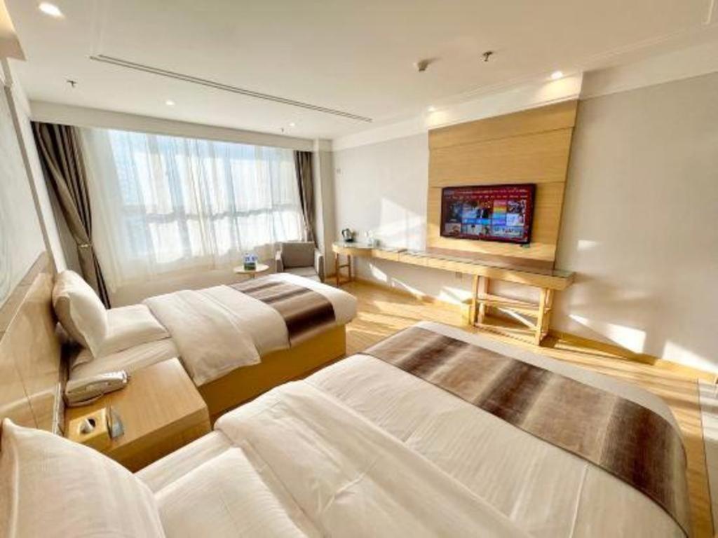 GreenTree Inn Urumqi Airport Tianyi International City 22/47