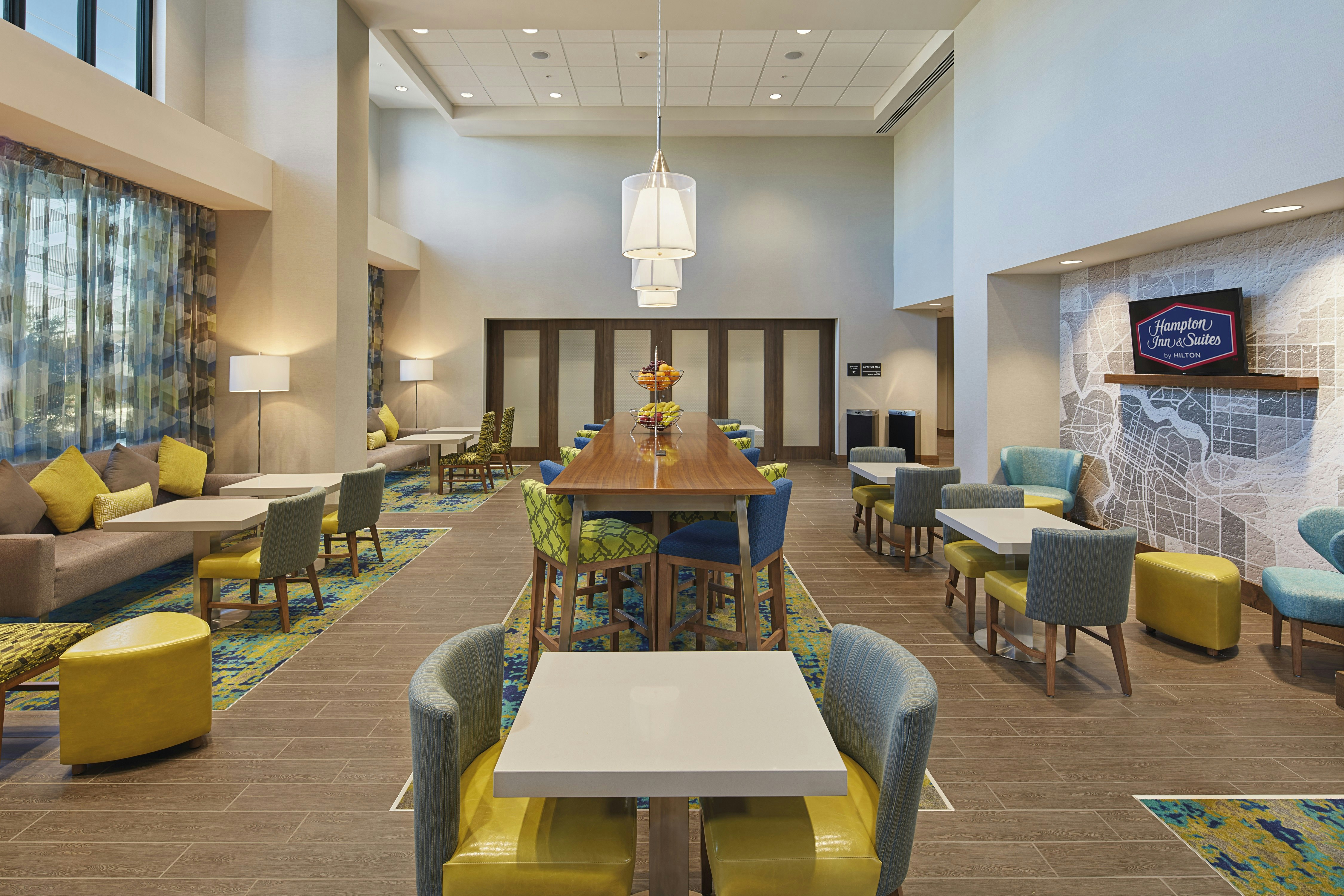 Hampton Inn and Suites Sacramento At Csus 35/51