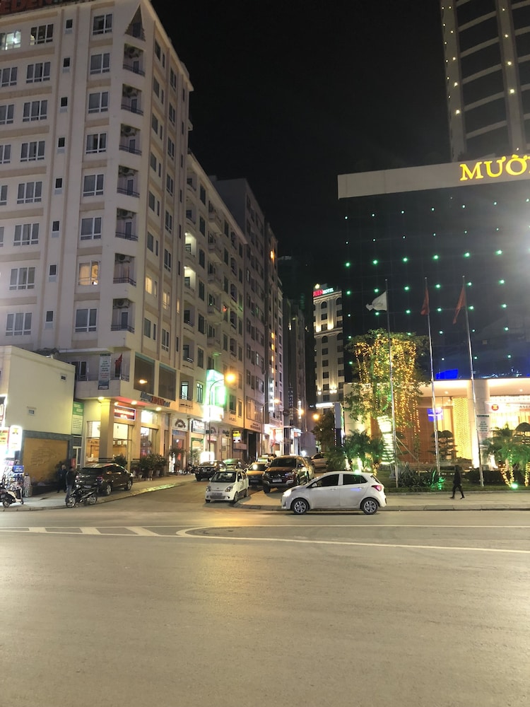 Halong Central Hotel 4/45