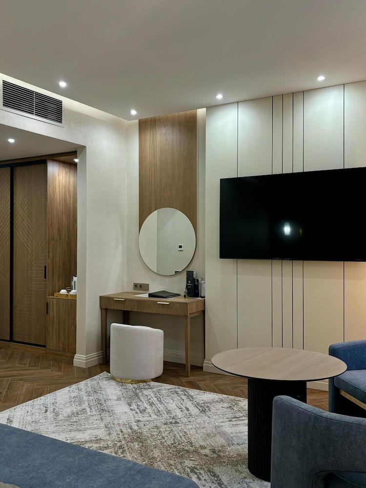Donatello Boutique Hotel 63/67