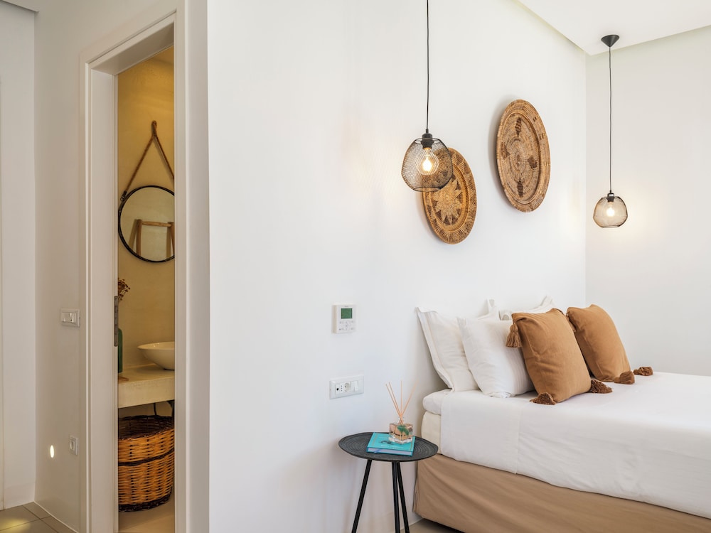 Bluetopia Suites 19/42