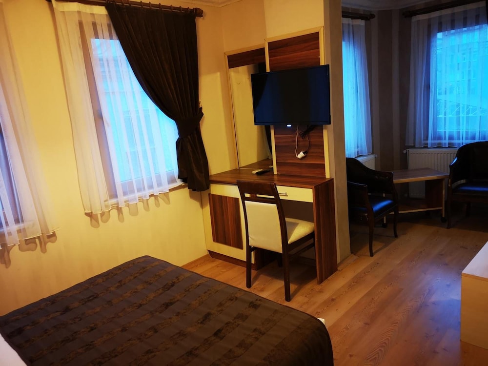 Angel's Garden Hotel 32/69