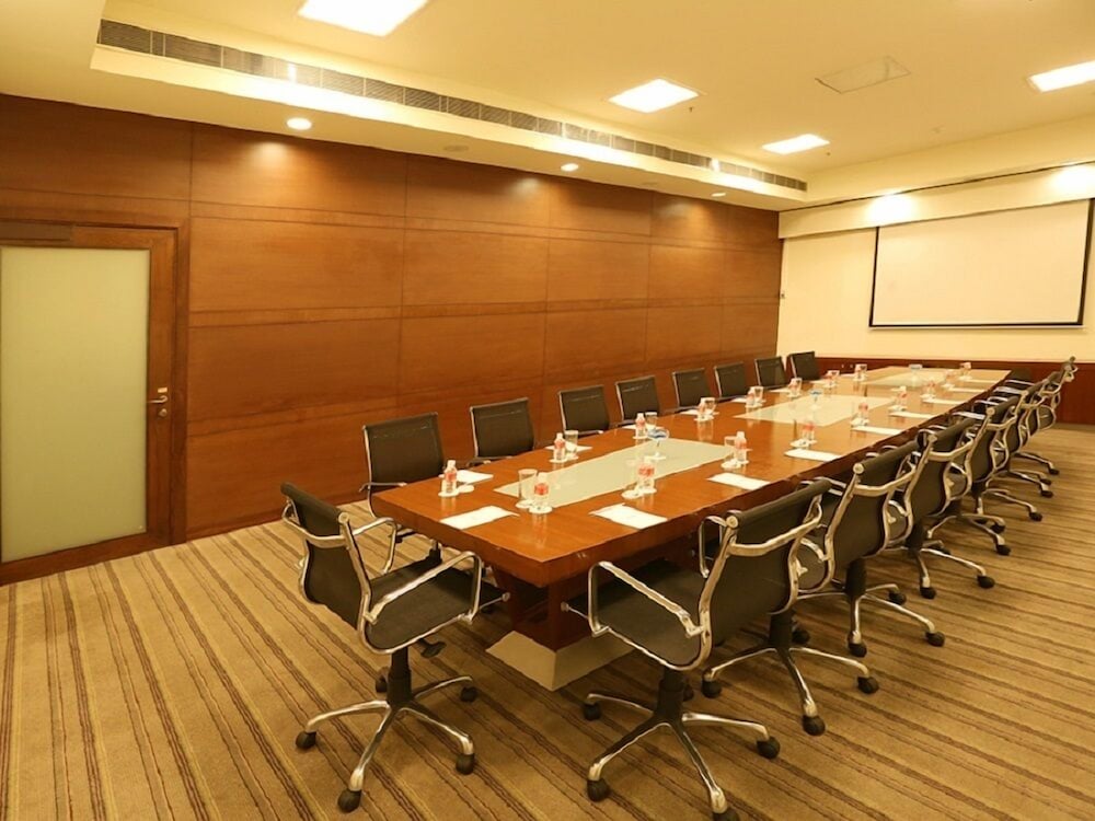 DLF Club 5 29/34