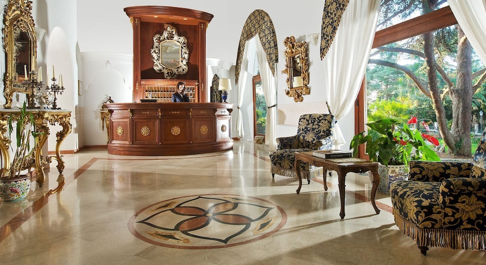 lobby