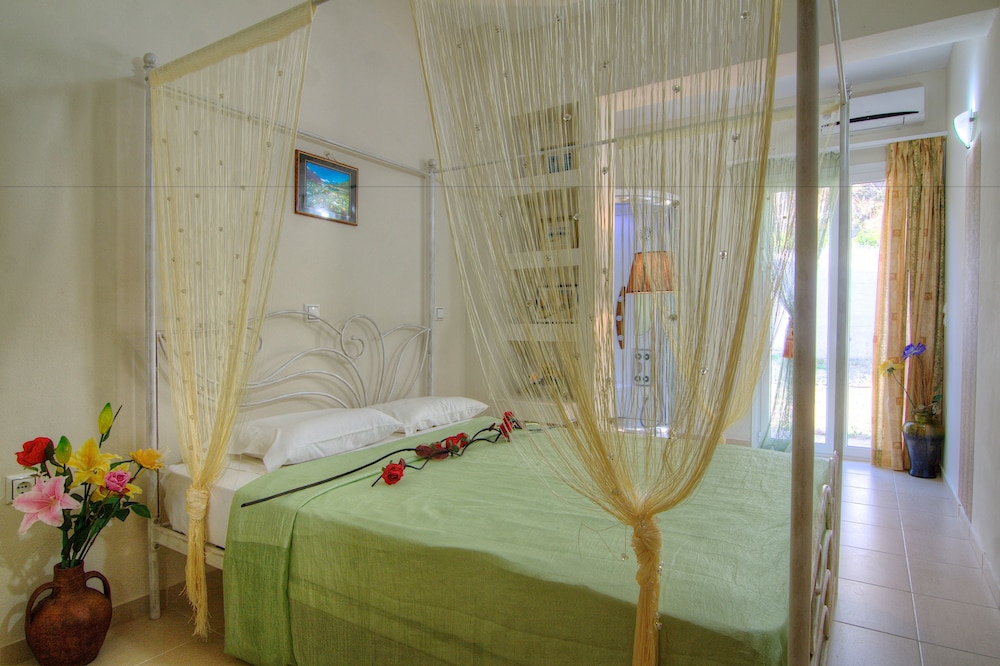Villa Despina 13/50