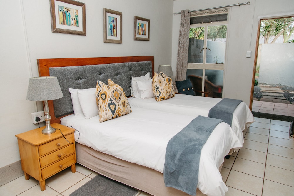 Biweda Nguni B&B 7/36