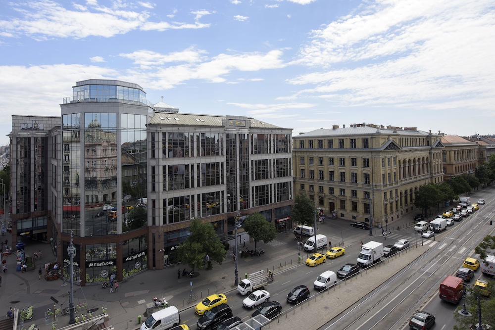 Danubius Hotel Astoria City Center 65/73