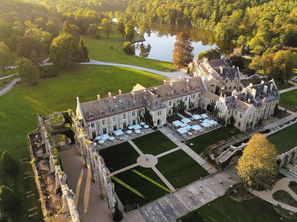 Abbaye des Vaux de Cernay 57/59