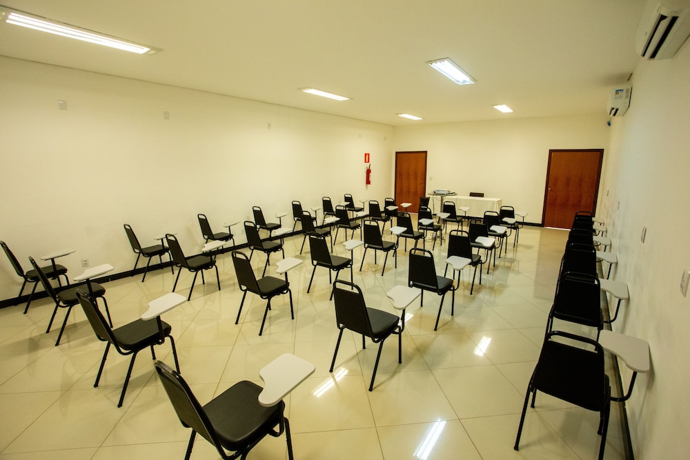Carlton Plaza Torre 39/40