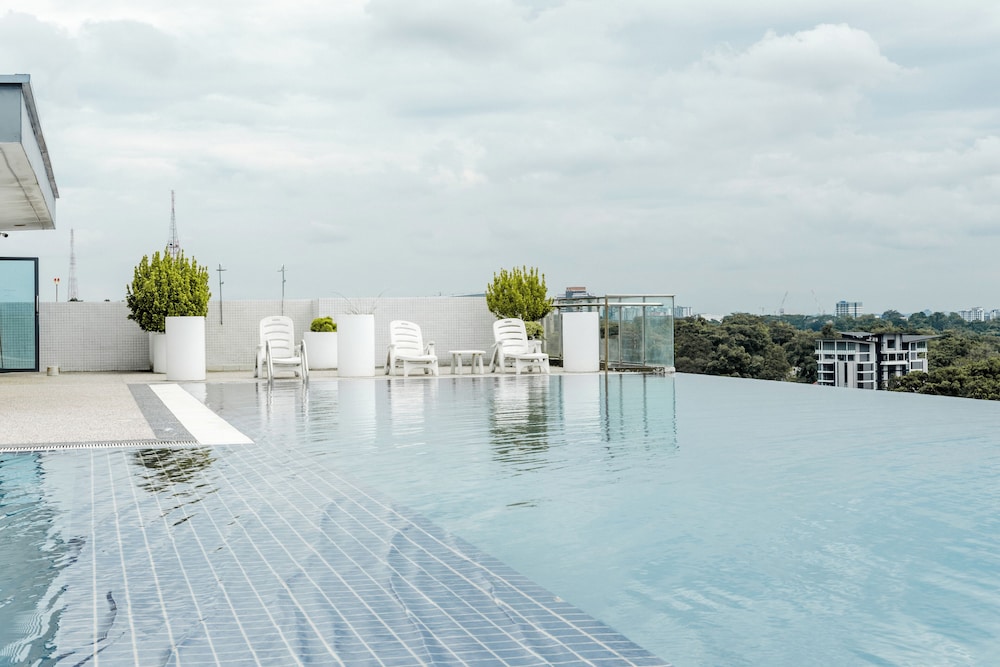 Regatta Suites Kozi Square Kuching 45/50