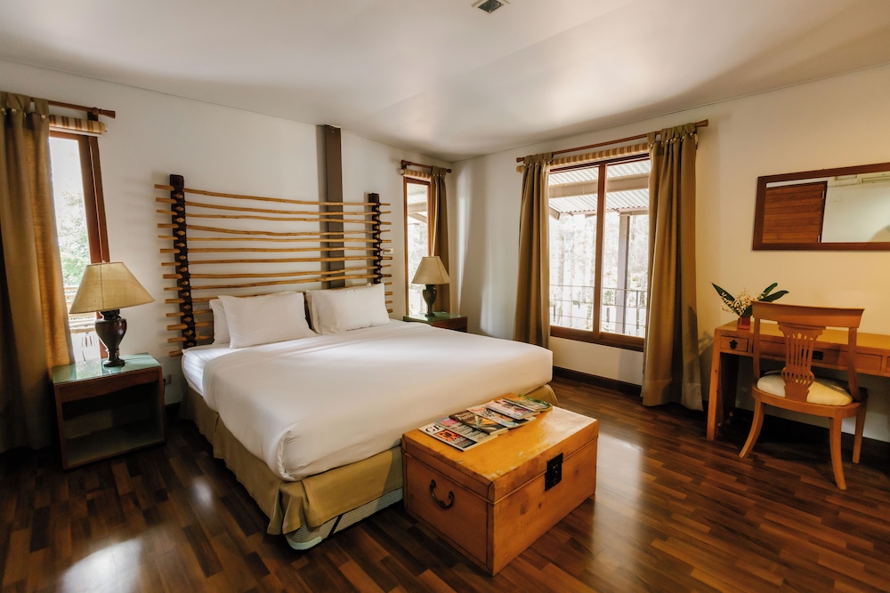 SUPERIOR, KING BED