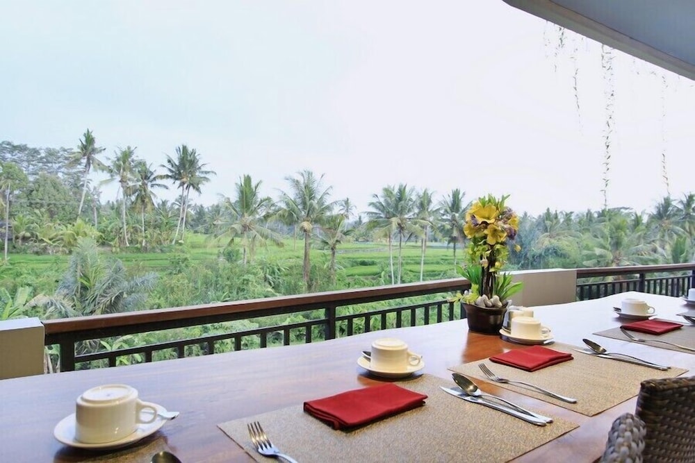 PURI PADMA HOTEL 35/50
