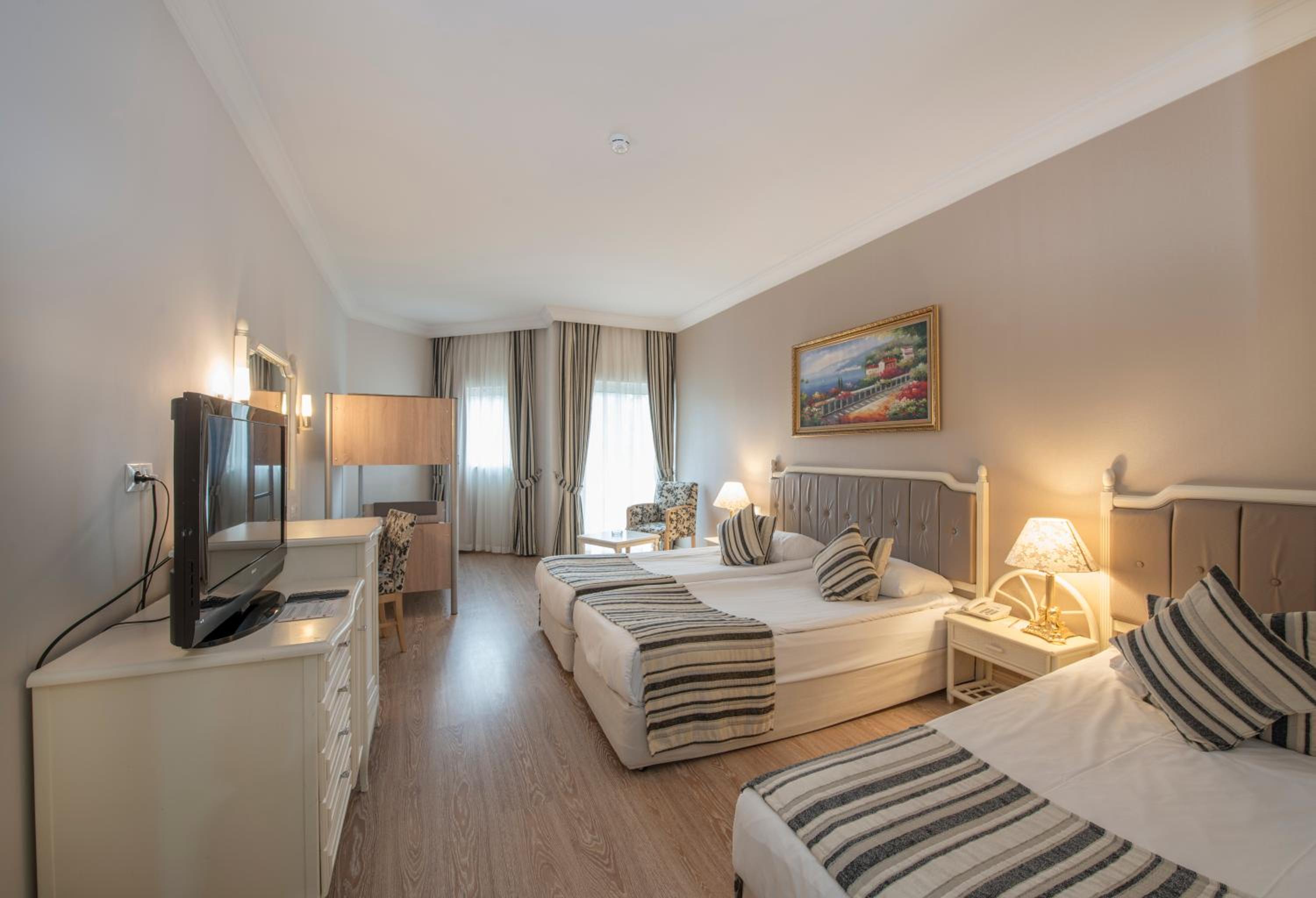Standard, Quadruple, Twin Beds