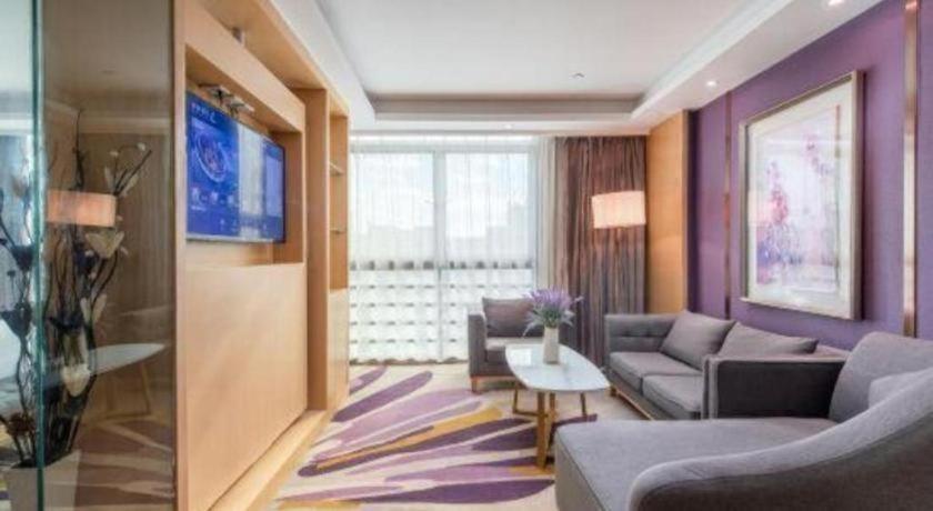 Lavande Hotel (Shenzhen North Railway Station, Gangtou Metro Station) 50/70