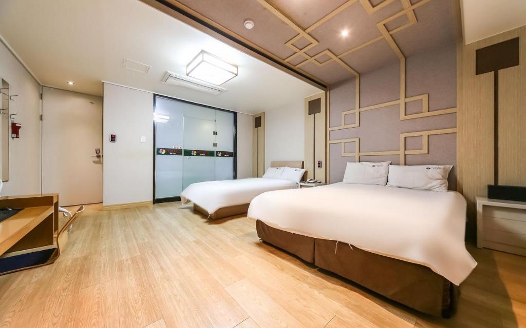 Potato Motel 17/63