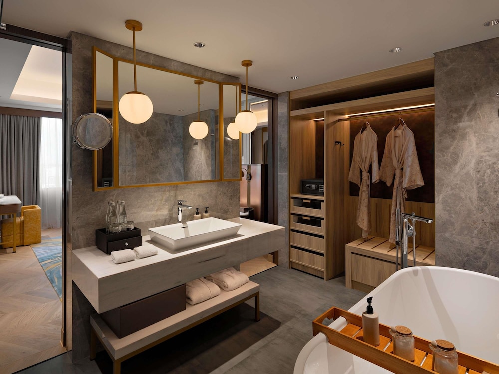 Movenpick Hotel Jakarta City Centre 36/60