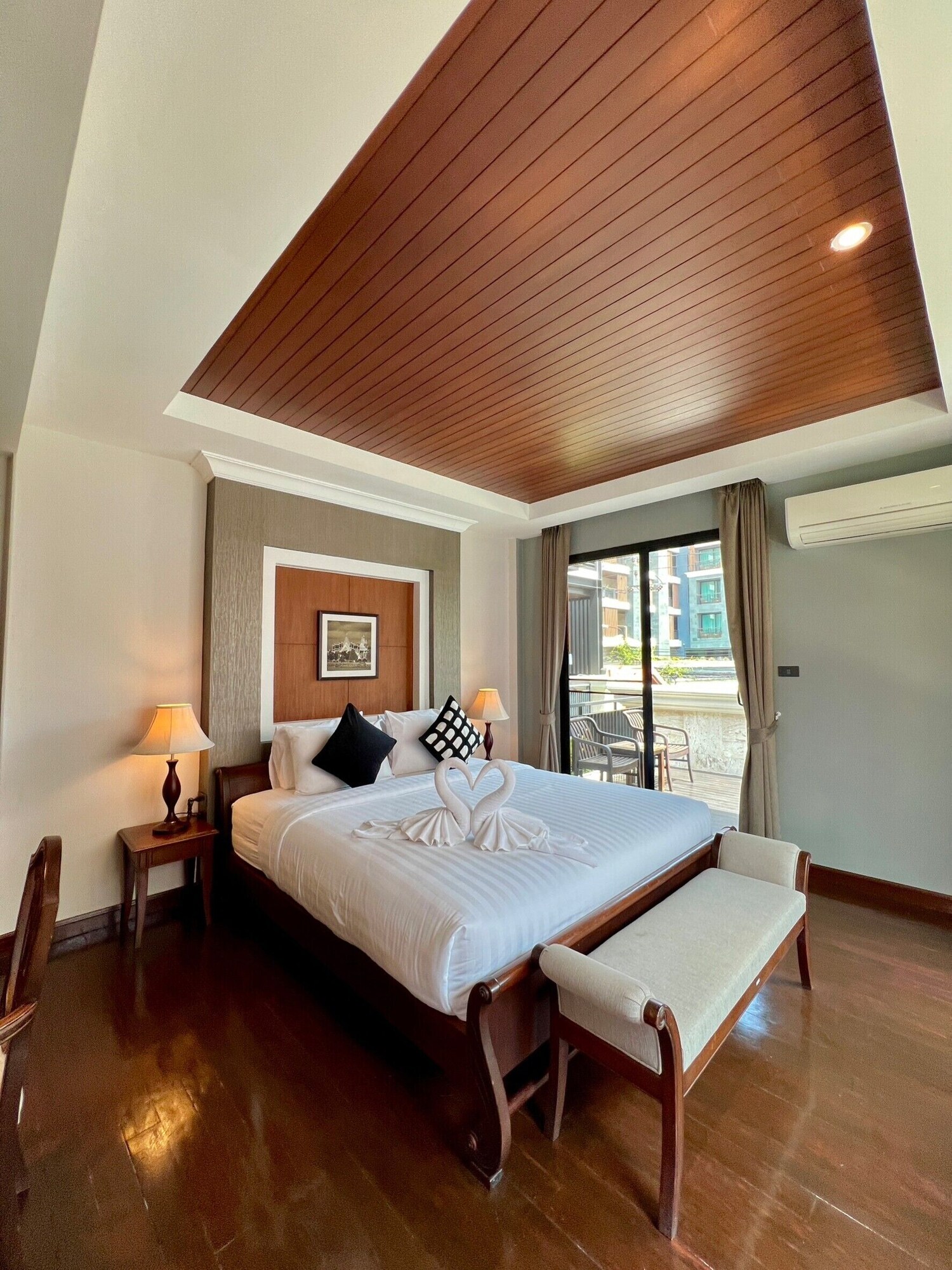 غرفة ديلوكس بسرير مزدوج، Yotaka Bangkok Hotel 3/5