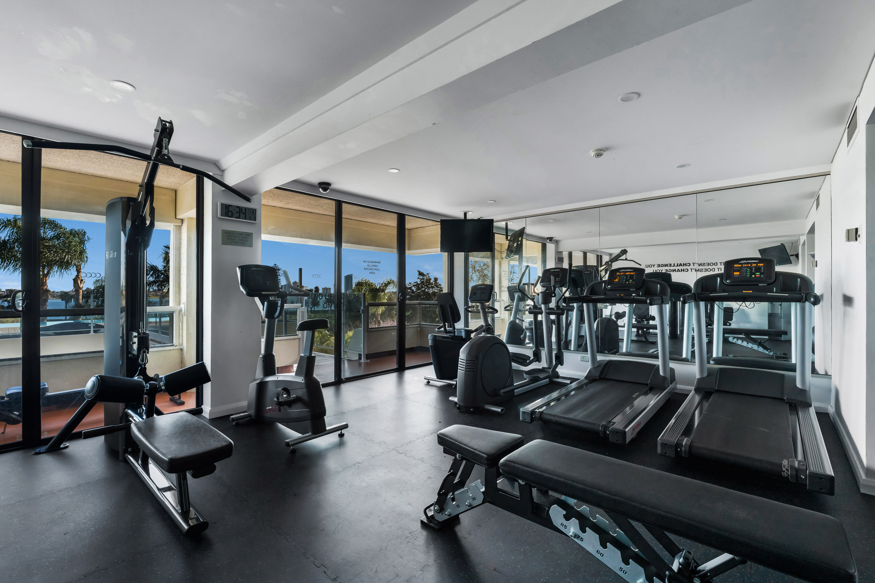 Crowne Plaza Perth 17/50