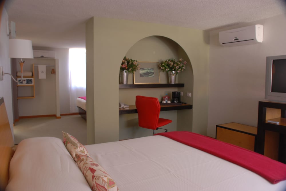 CENTRO 19 HOTEL 16/34