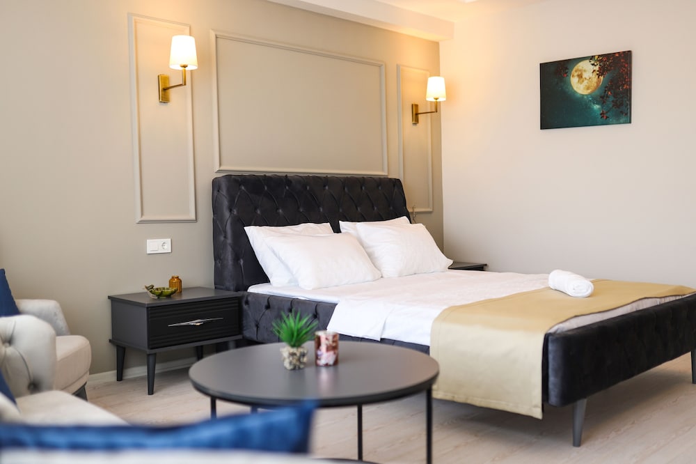 Petra Hotel Tuzla 9/21