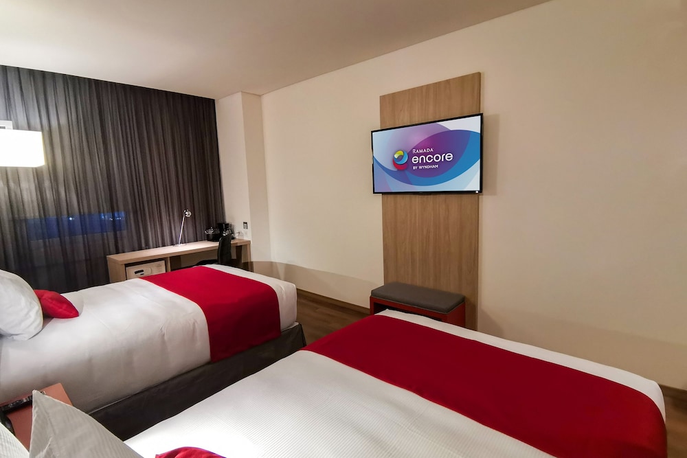 ROOM, 2 DOUBLE BEDS