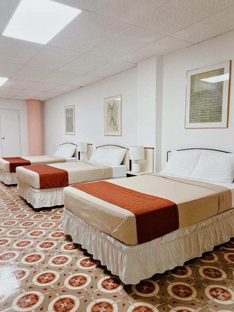 Hotel Colonial 20/50