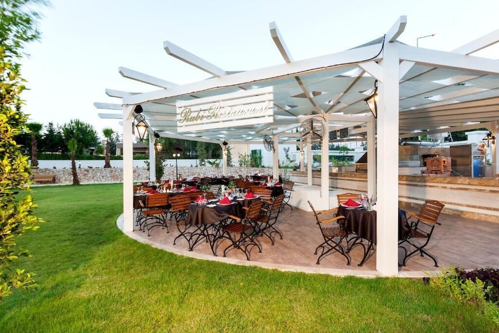 Karmir Resort And Spa Hotel 45/50