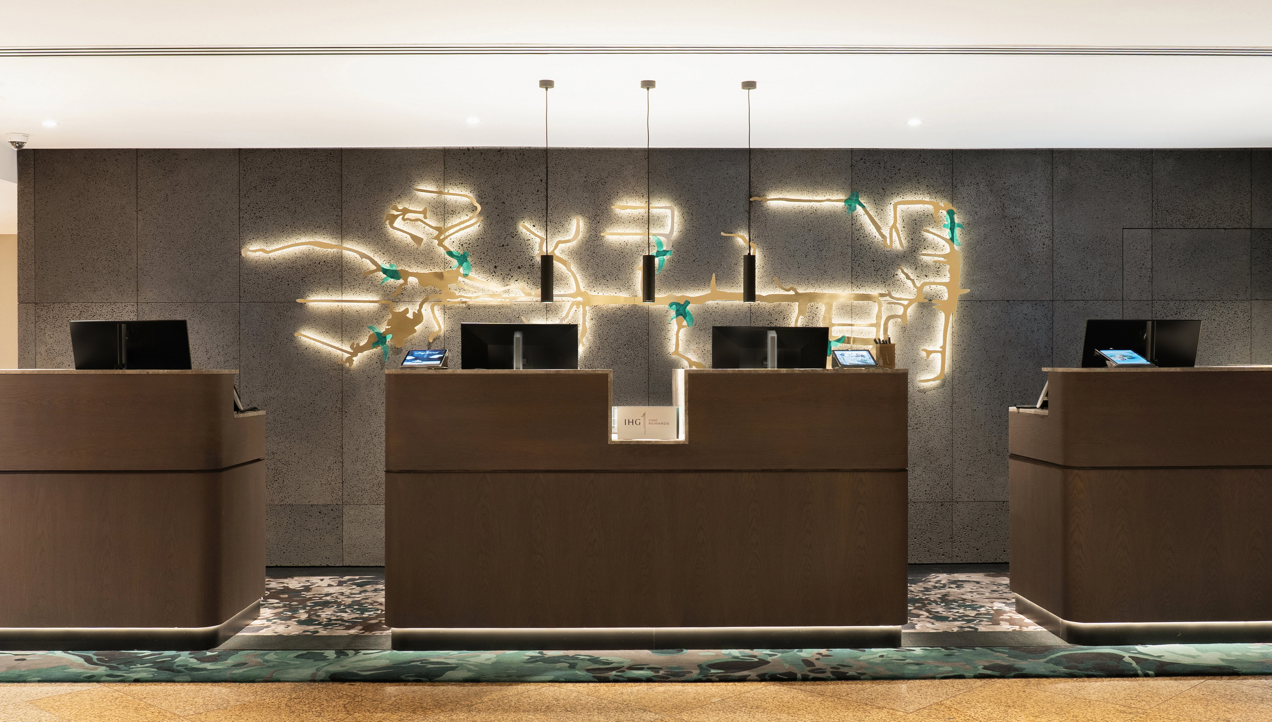 Crowne Plaza Auckland 5/77