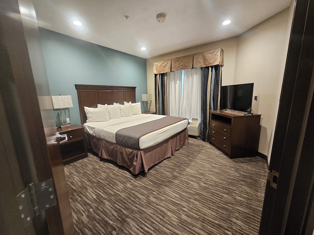 Heritage Place Hotel & Suites 13/48