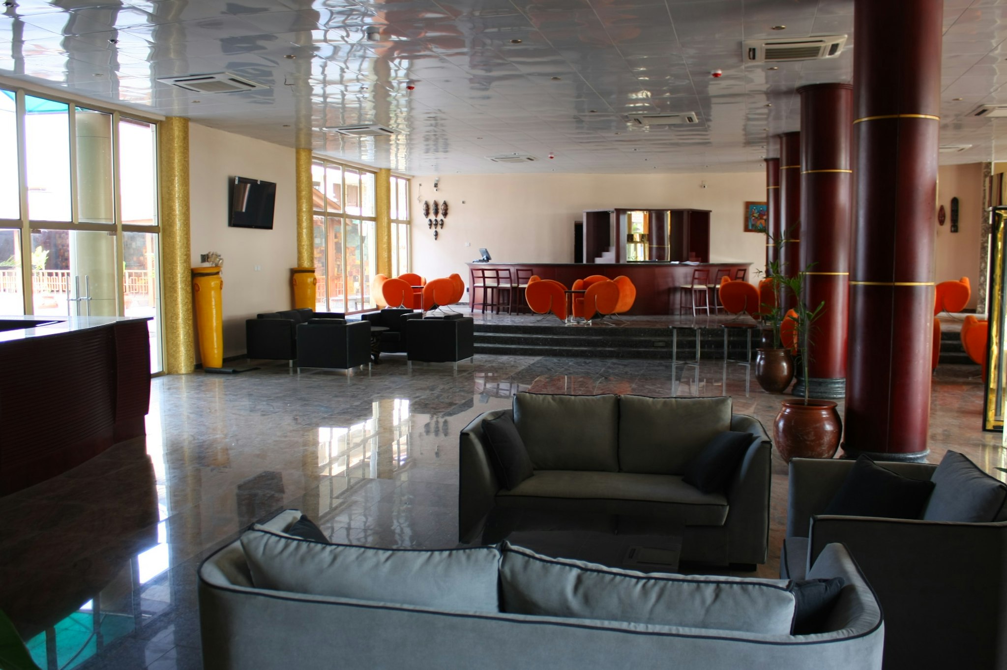 Royal Nick Hotel 28/36