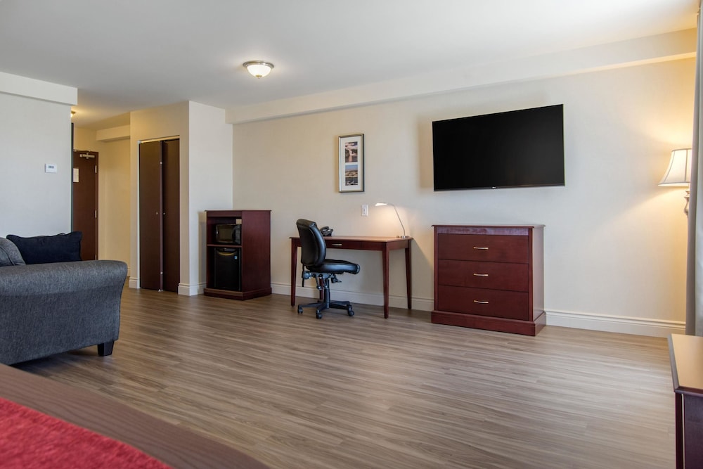 Comfort Inn & Suites Levis 26/36