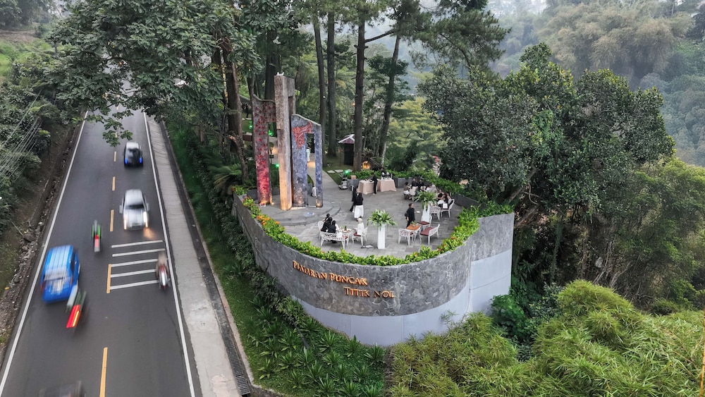 Plataran Puncak Suites 48/50