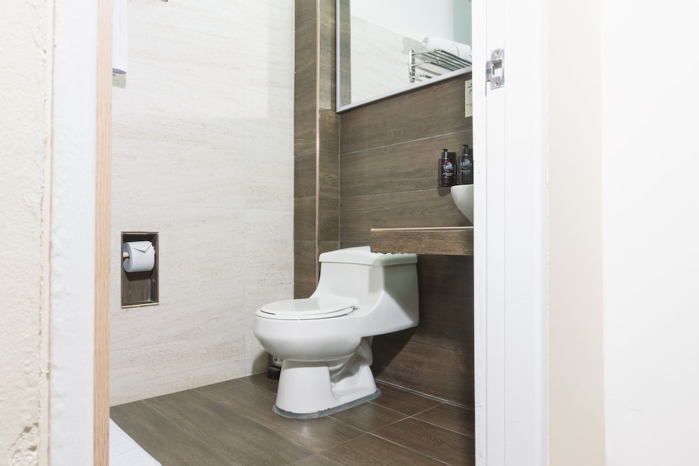 Waira Suites Hotel 55/55