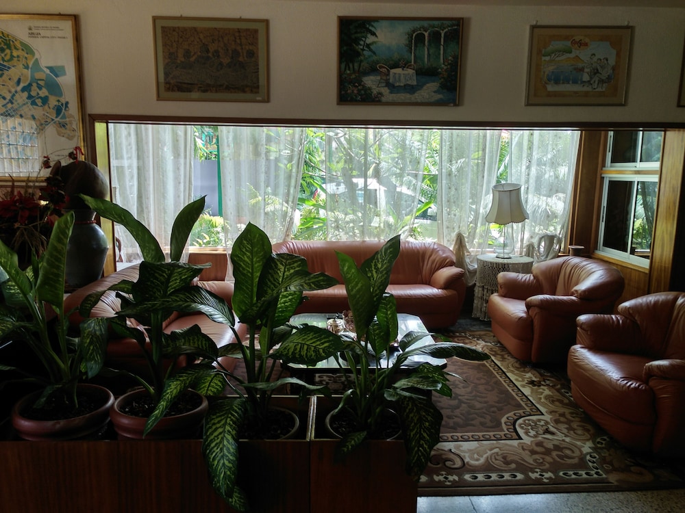 Manuela Residence 36/65