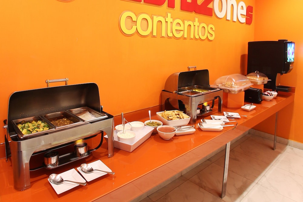 One Queretaro Plaza Galerias 48/62