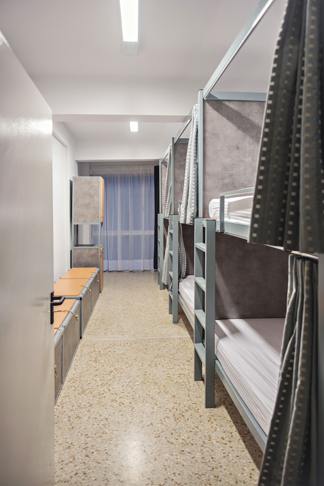 Bedbox Hostel 27/47