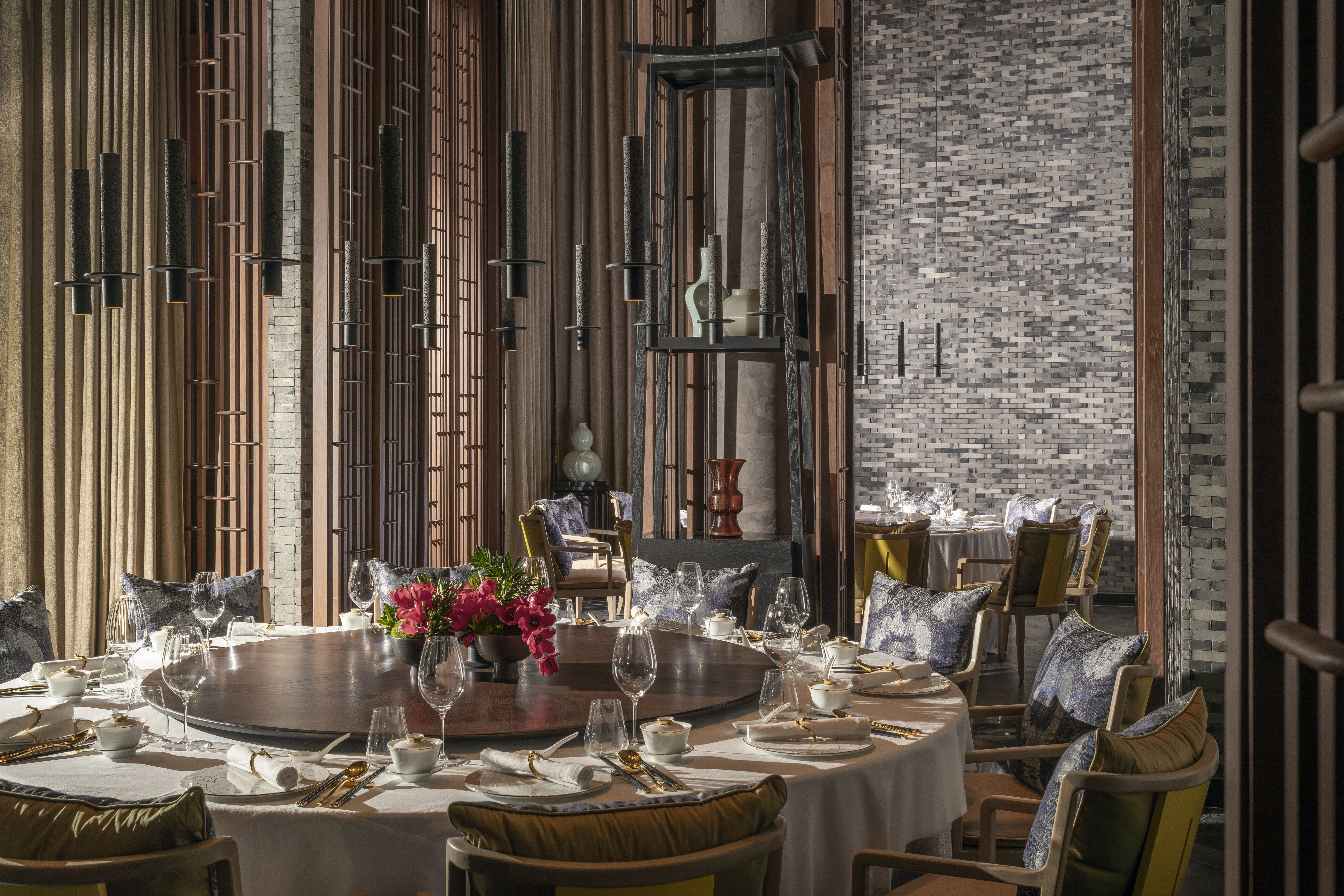 Four Seasons Hotel Bangkok at Chao Phraya River 23/35