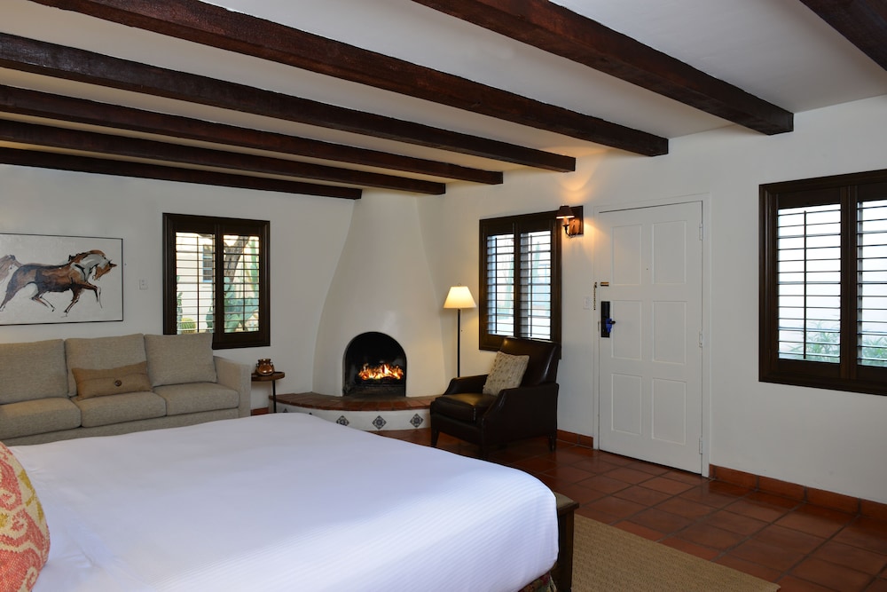 Lodge On The Desert 25/69