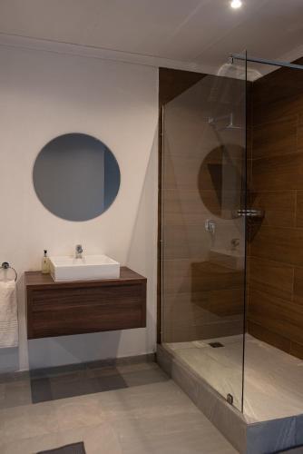 The Royal Bryanston 30/33